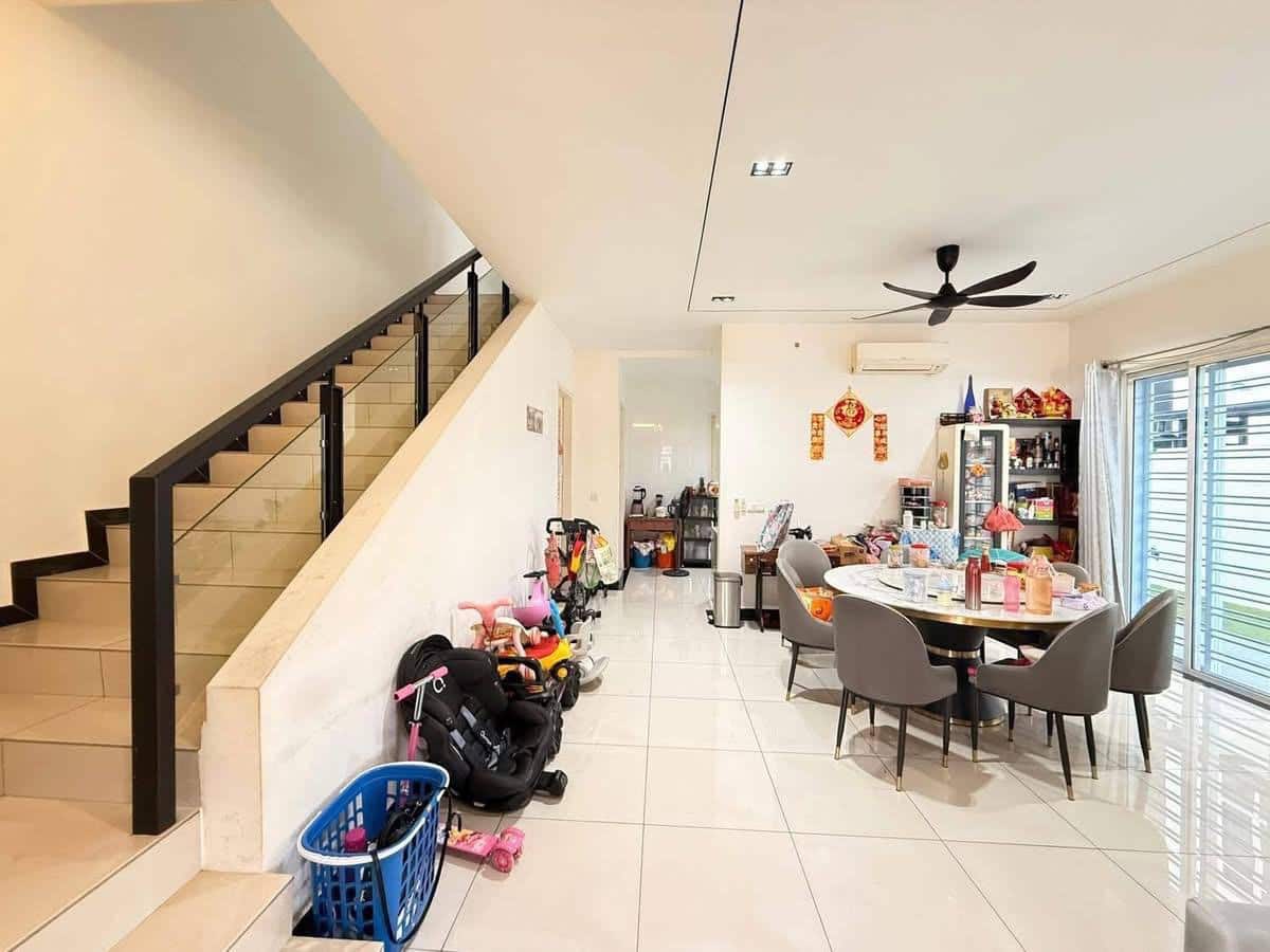 Double storey Cluster Setia Tropika