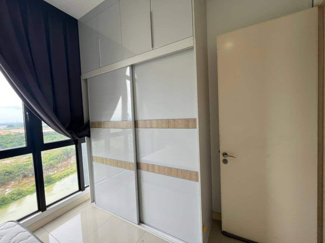 Condo Medini 5
