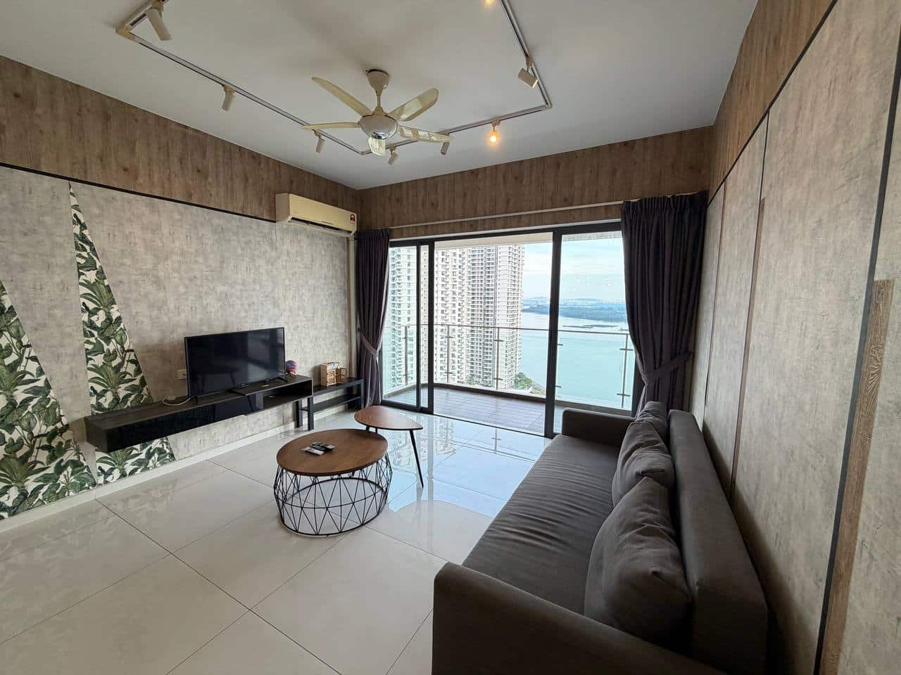 Royal Strand 11A Country Garden Danga Bay 7
