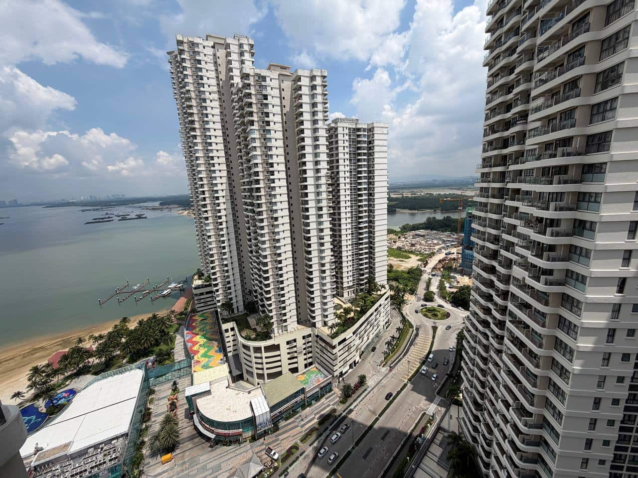 Bay Laurel 8A Danga Bay