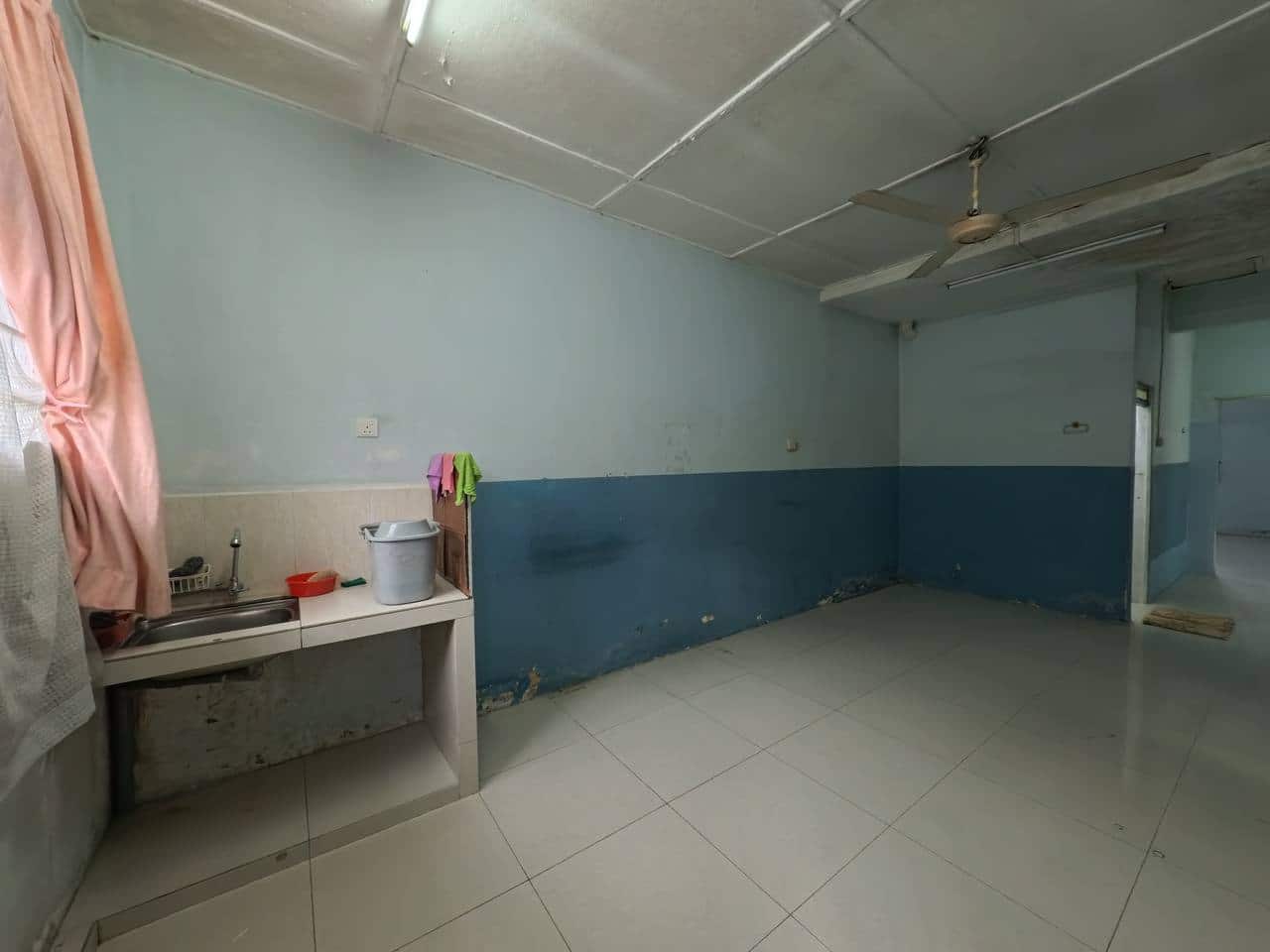 Single Storey Terrace House - Intermediate Lot Taman Universiti 5