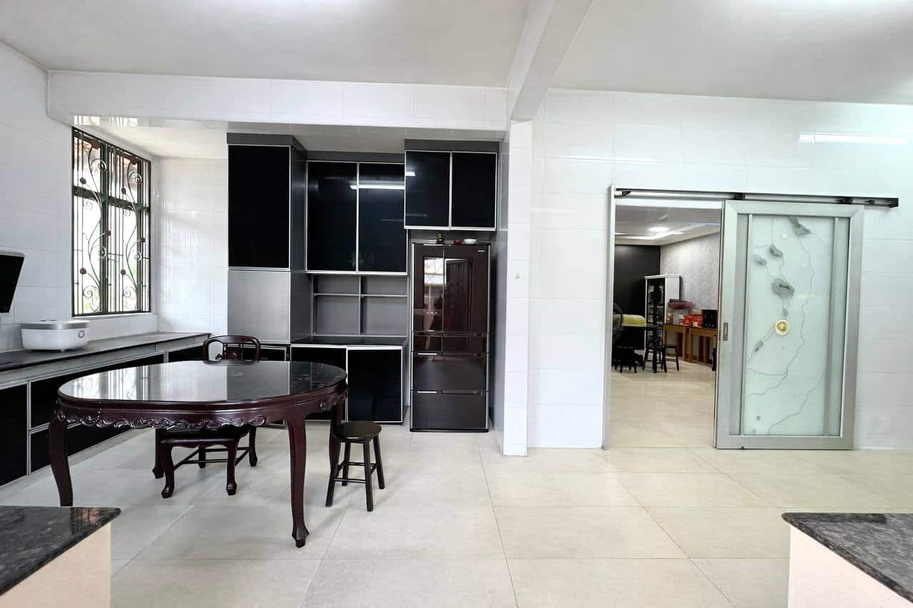 Double storey Semi-D Impian Emas 4