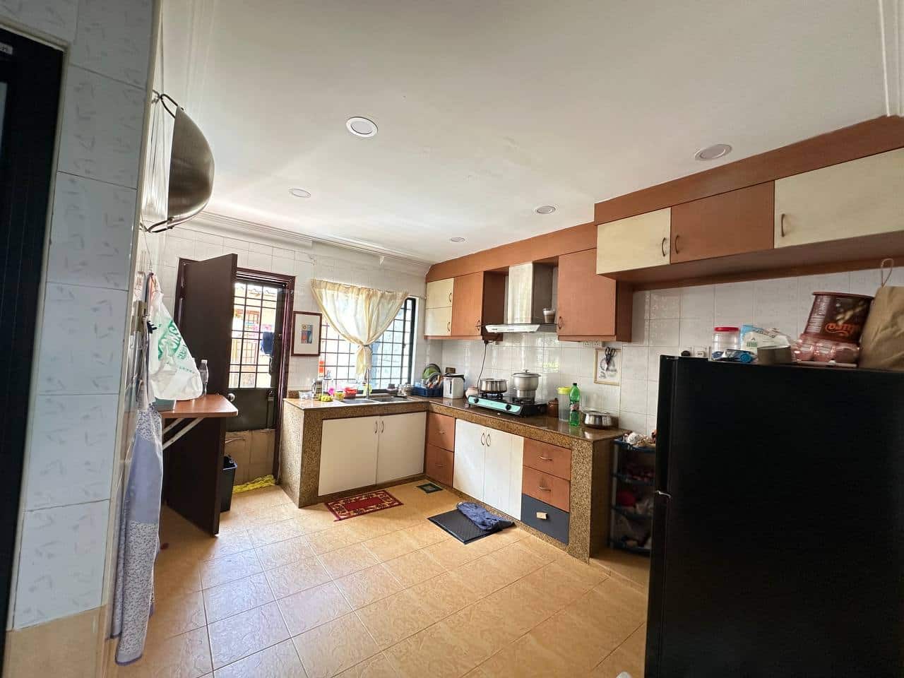 Double storey terrace house Taman permas jaya 2