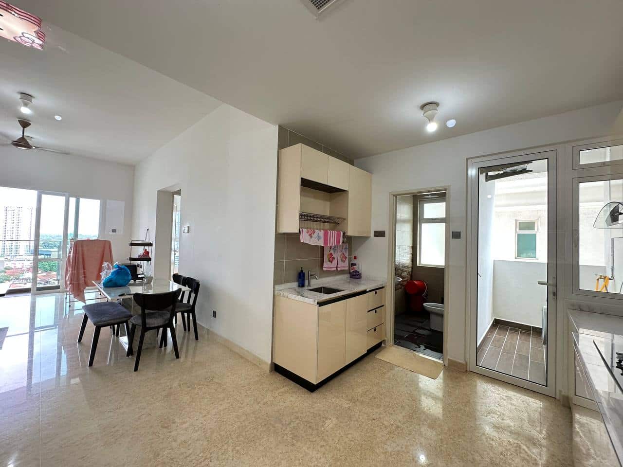2Bed 2Bath Tritower 5