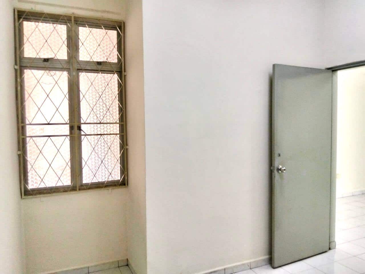 Single Storey Terrace House Taman Senai Utama 5