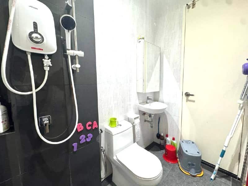 Double Storey Cluster House Setia Tropika 8