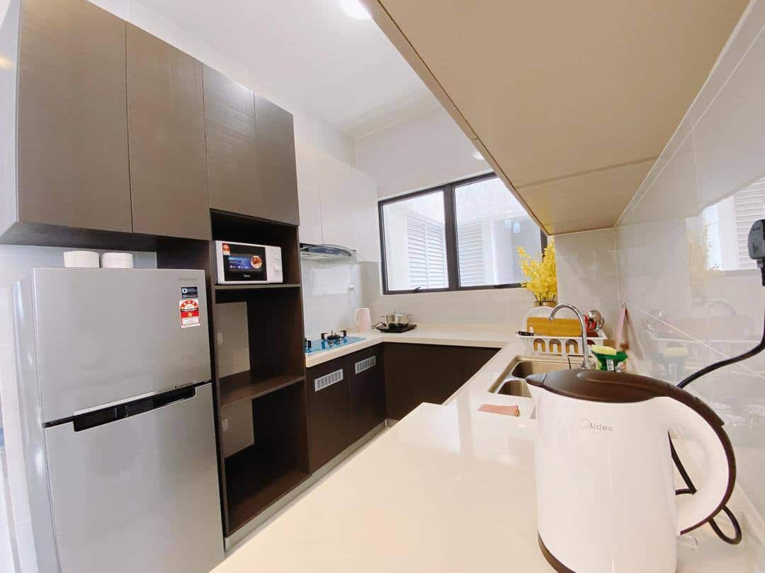 Condo Bay Point, Country Garden Danga Bay 9
