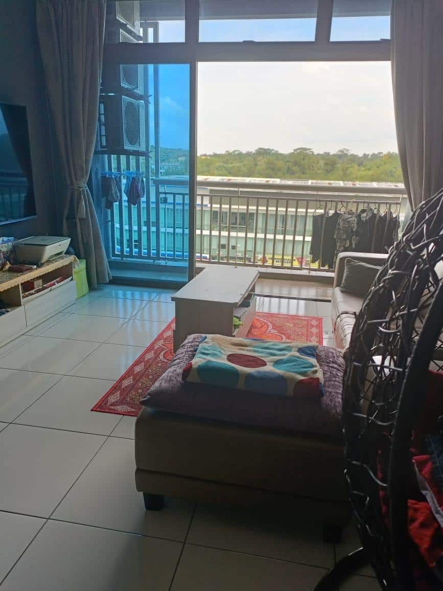 Condo Sky Garden Residence