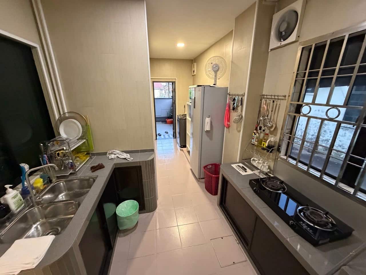1 Storey Terrace / Corner House Taman Molek 5