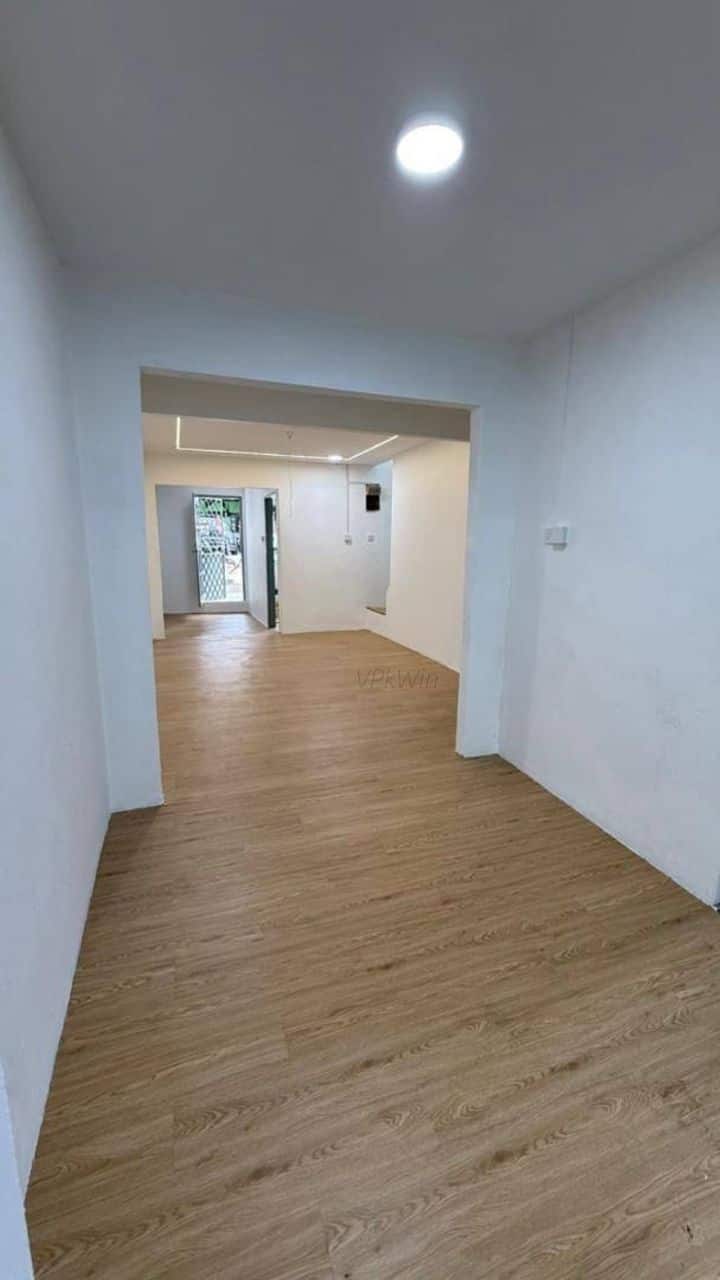 Double Storey Low Cost Terrace House Jalan Makmur, Taman Damai Jaya 2