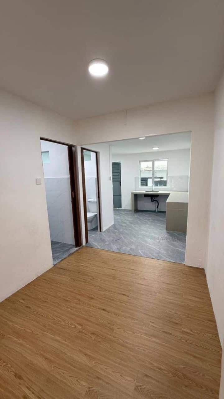 Double Storey Low Cost Terrace House Jalan Makmur, Taman Damai Jaya 8