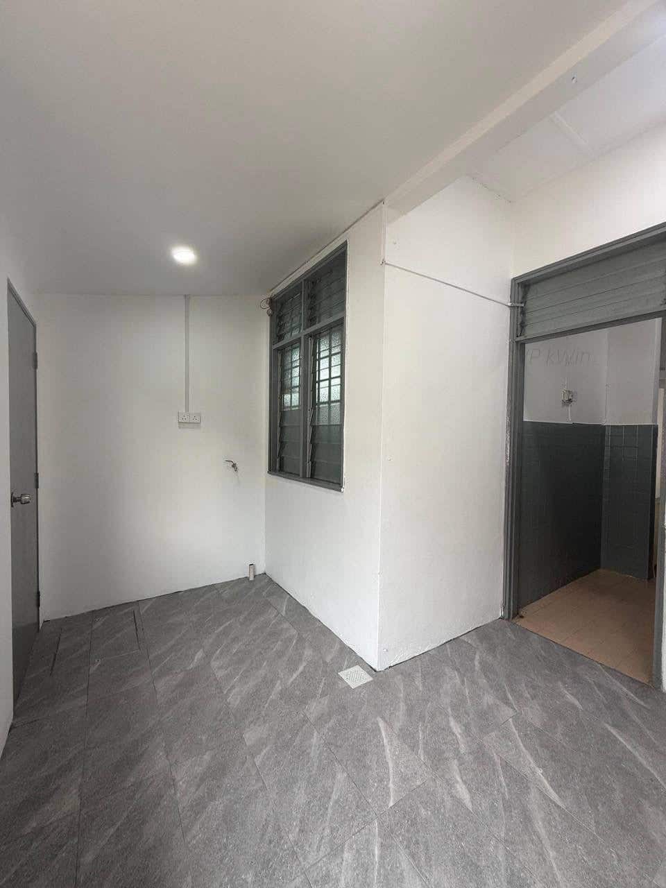 Single Storey Terrace Taman Molek 5