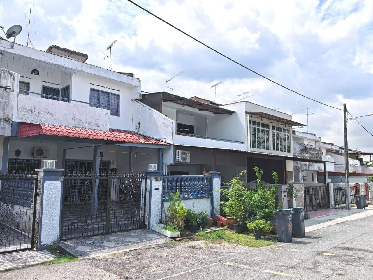 Double Storey Terrace House Jalan Serunai