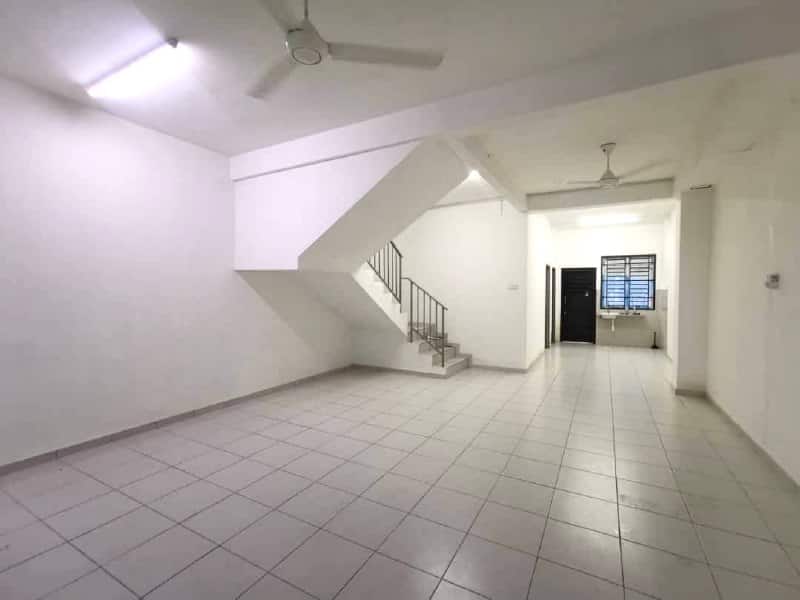 Double storey terrace Scientex Utama