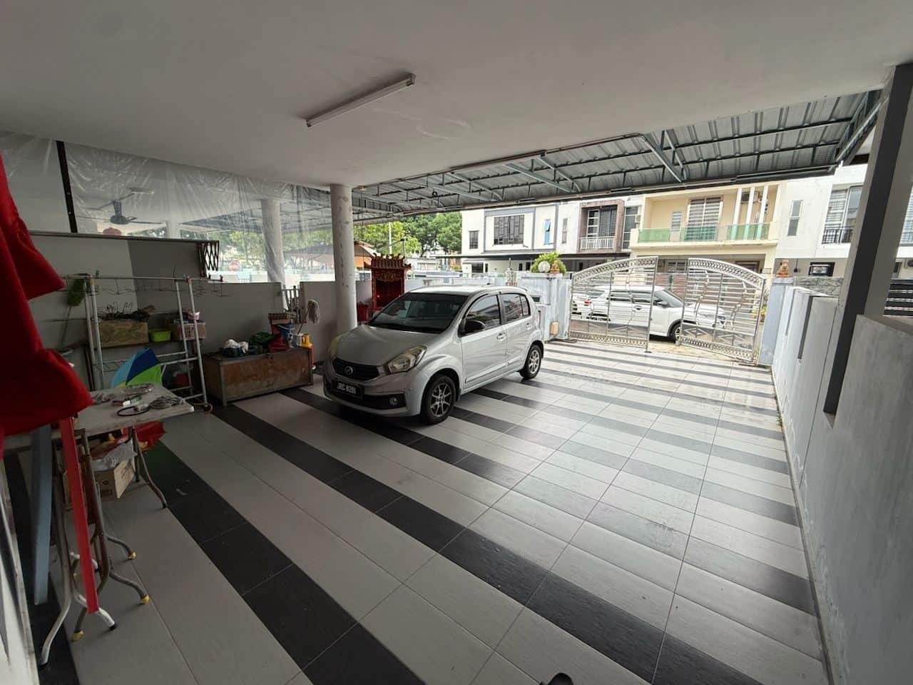 2 Storey Terrace House 8 Avenue @ Bukit Indah