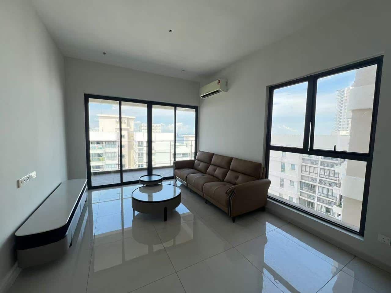 Condo Country Garden Danga Bay