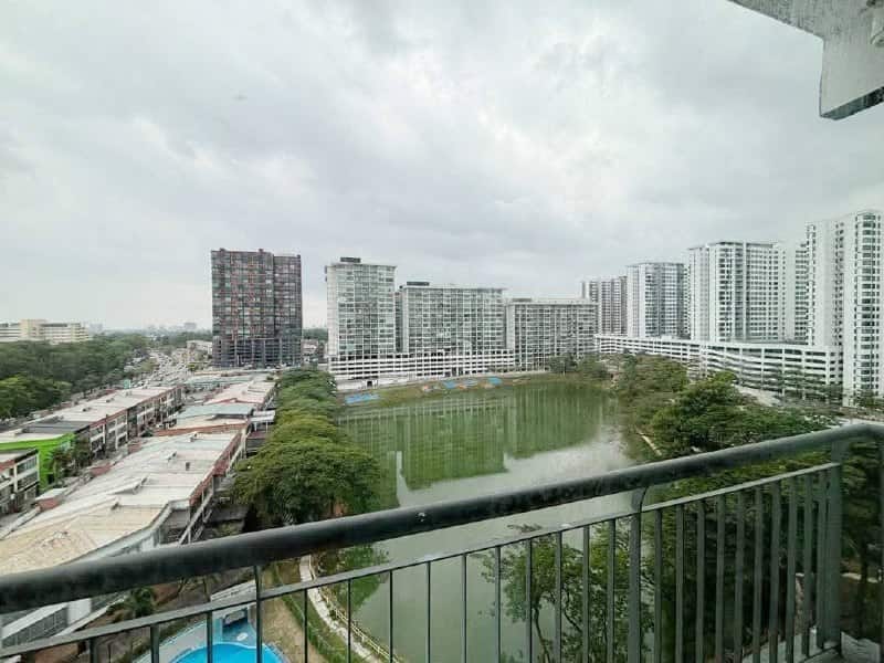 Lake View Suites Mount Austin 8