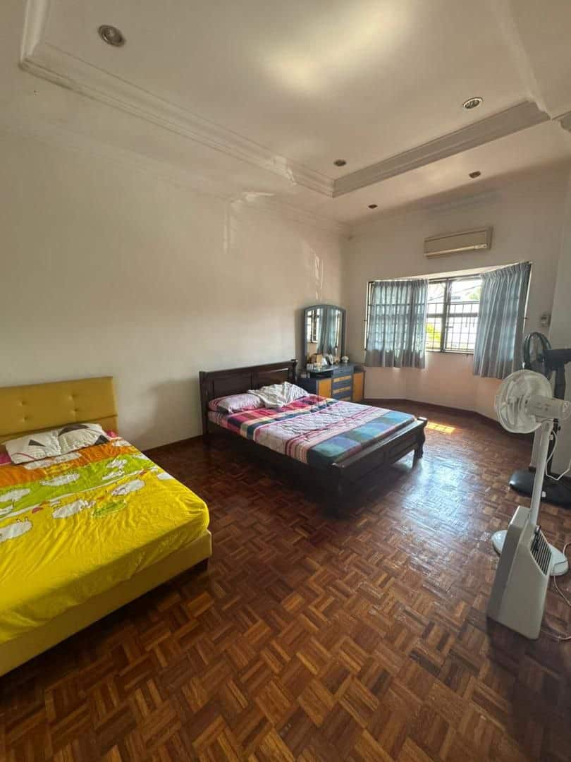 Double Storey Corner Lot Taman Sri Putri 3