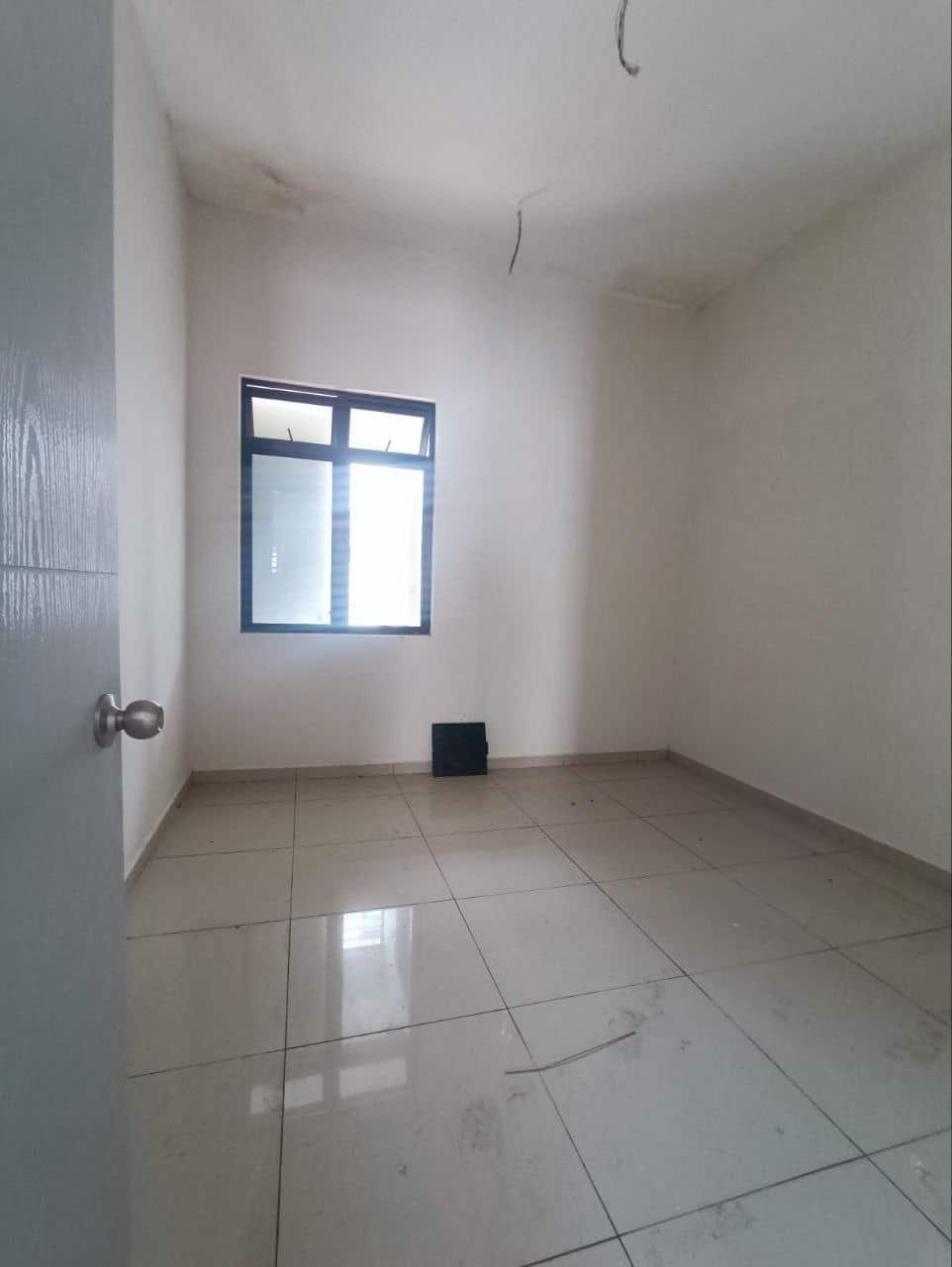 Double Storey Terrace Taman Nusa Intan 4