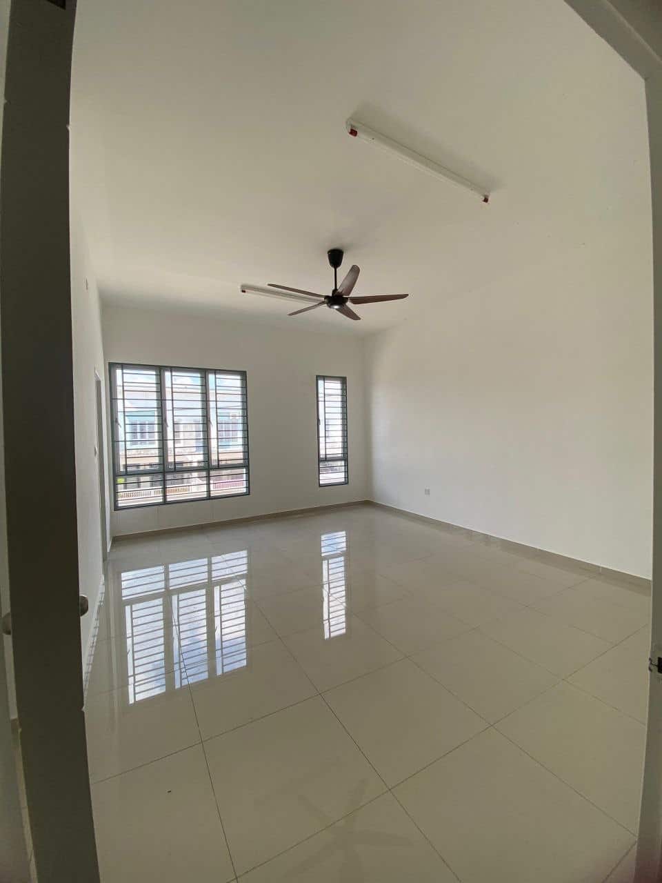 Double Storey Terrace Jalan Seri Impian X/42 2