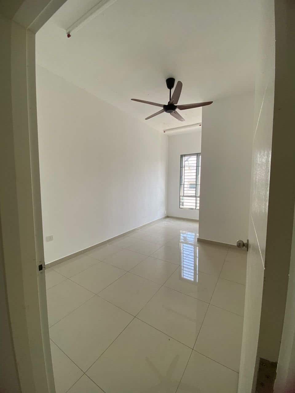 Double Storey Terrace Jalan Seri Impian X/42 7