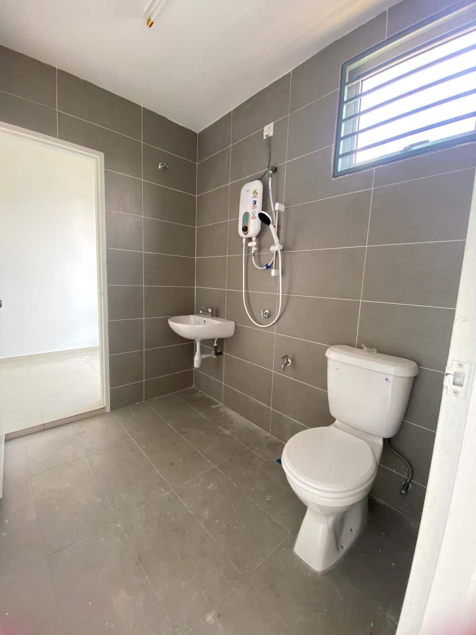 Double Storey Terrace Jalan Seri Impian X/42 9