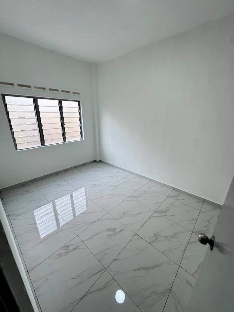 Medium Low Cost Flat Taman Pulai Utama 3
