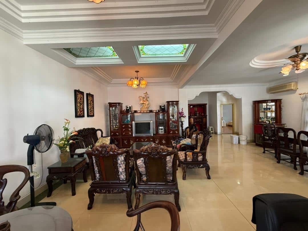 Double Storey Corner House Taman Maju