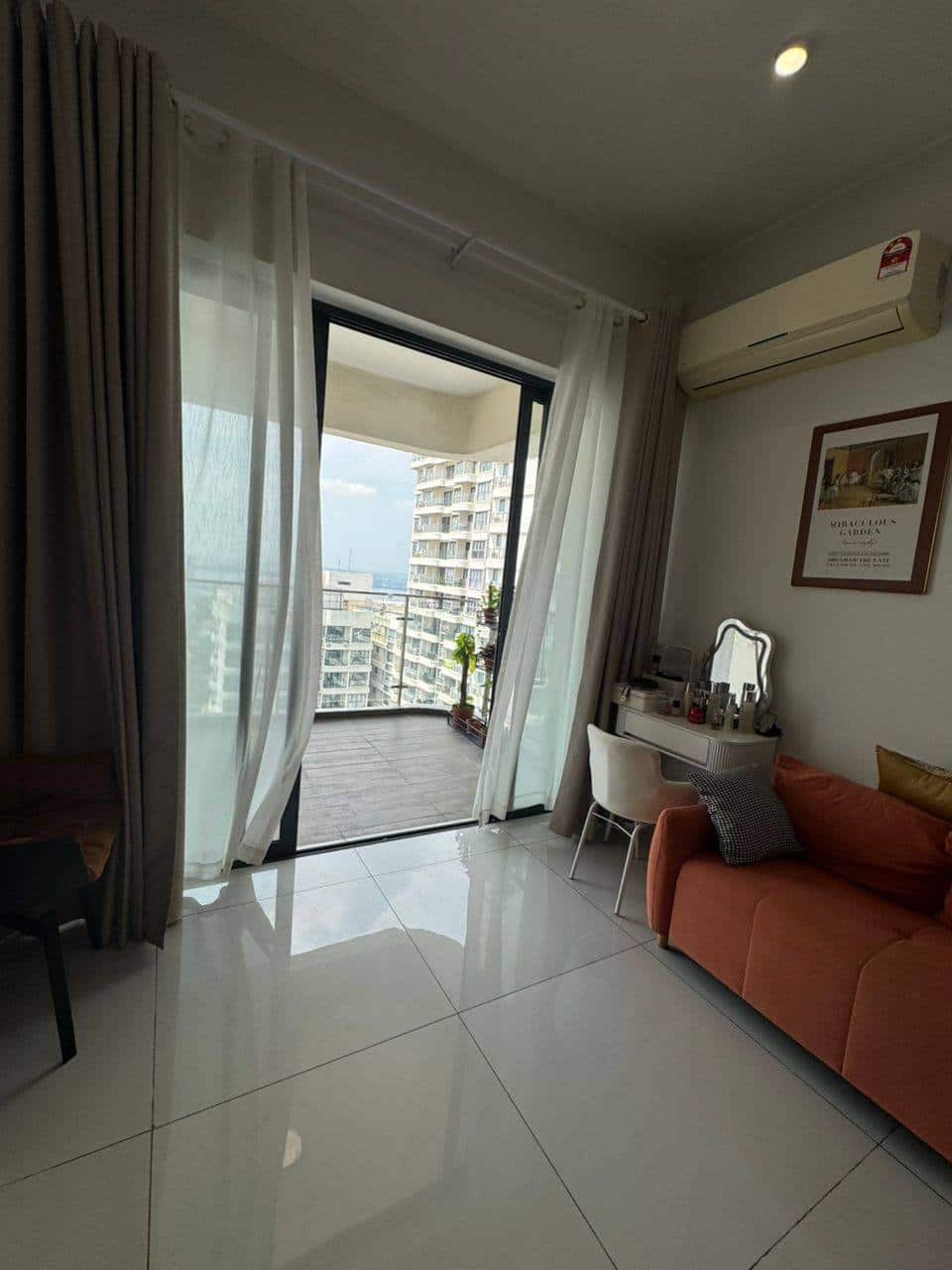 Bay Point (7B) Country Garden Danga Bay 6