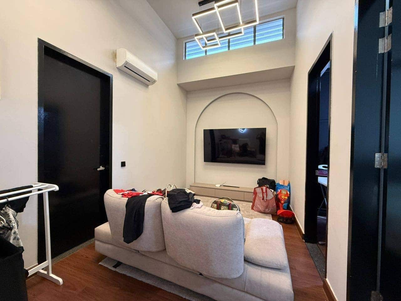 Double Storey Terrace Setia Tropika 8