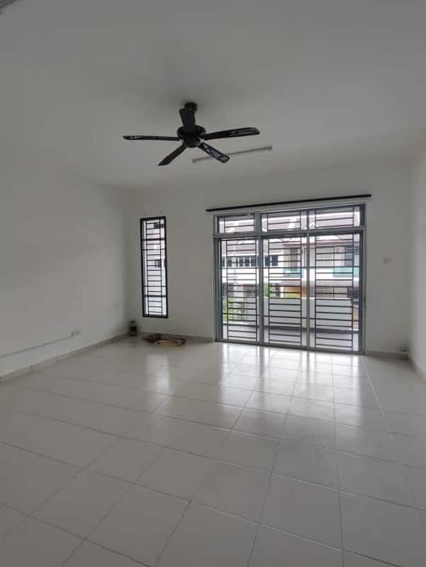 Double Storey terrace House IOI Bandar Putra 6