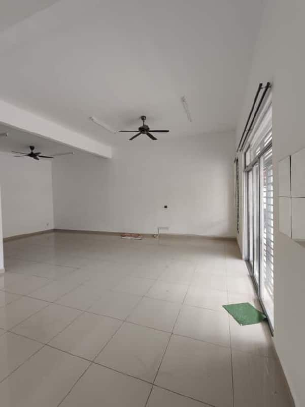 Double Storey terrace House IOI Bandar Putra 2