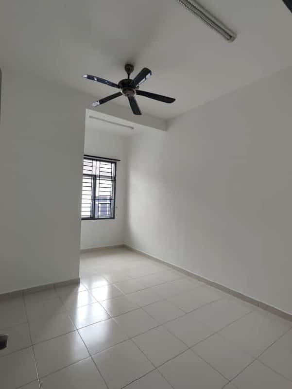 Double Storey terrace House IOI Bandar Putra 11