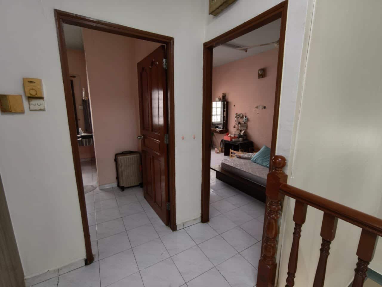 2-Storey Terrace Taman Putri Kulai 2 4
