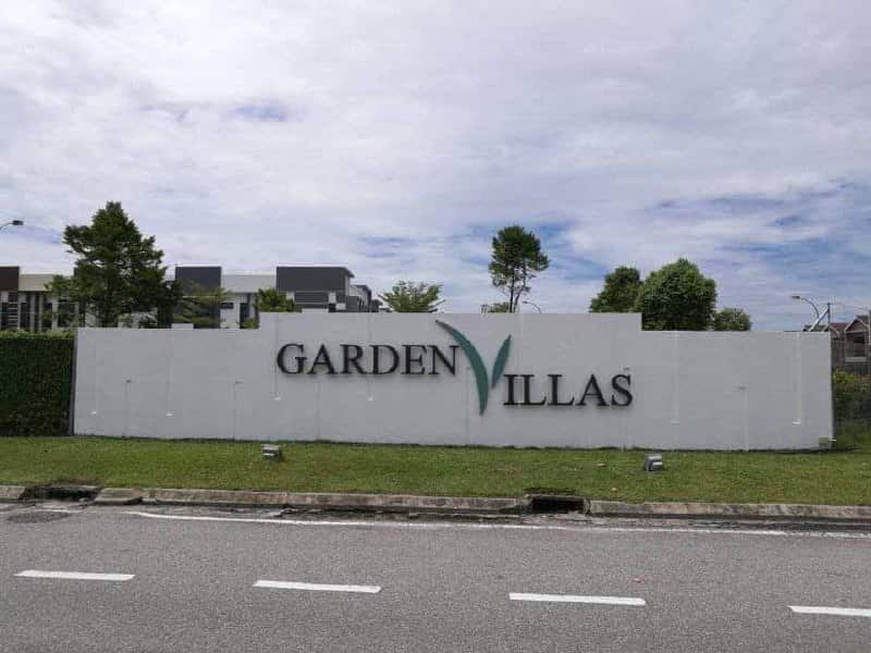 Double Story Cluster House Garden Villas @ Bukit Indah 8
