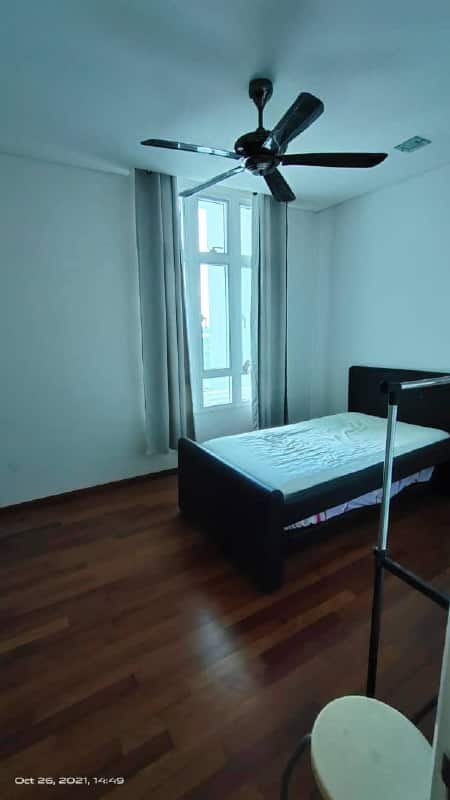 Condominium Pinnacle Tower 6