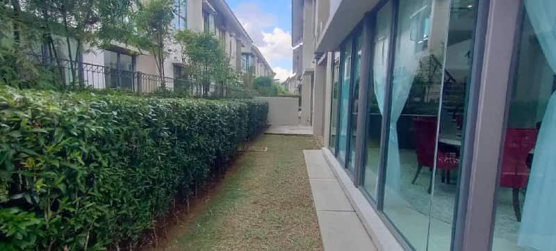 Studio Molek Regency 4