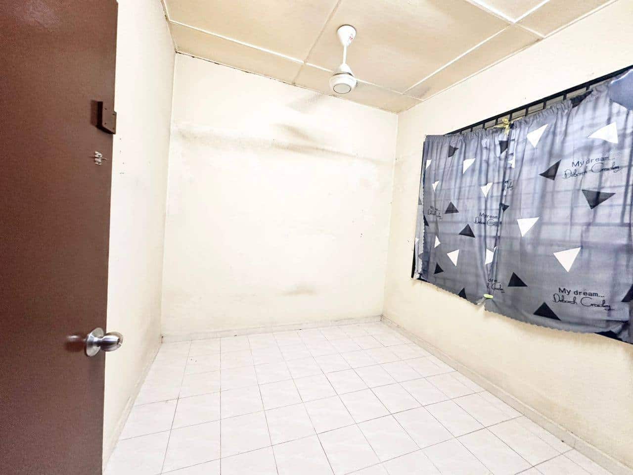 Single Storey Taman Universiti 4