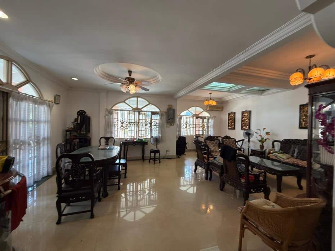 Double Storey Corner House Taman Maju