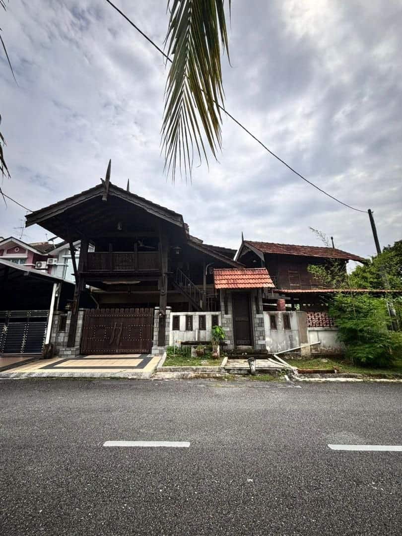Double Storey Terrace House Jalan Pulai Perdana 9/10 2