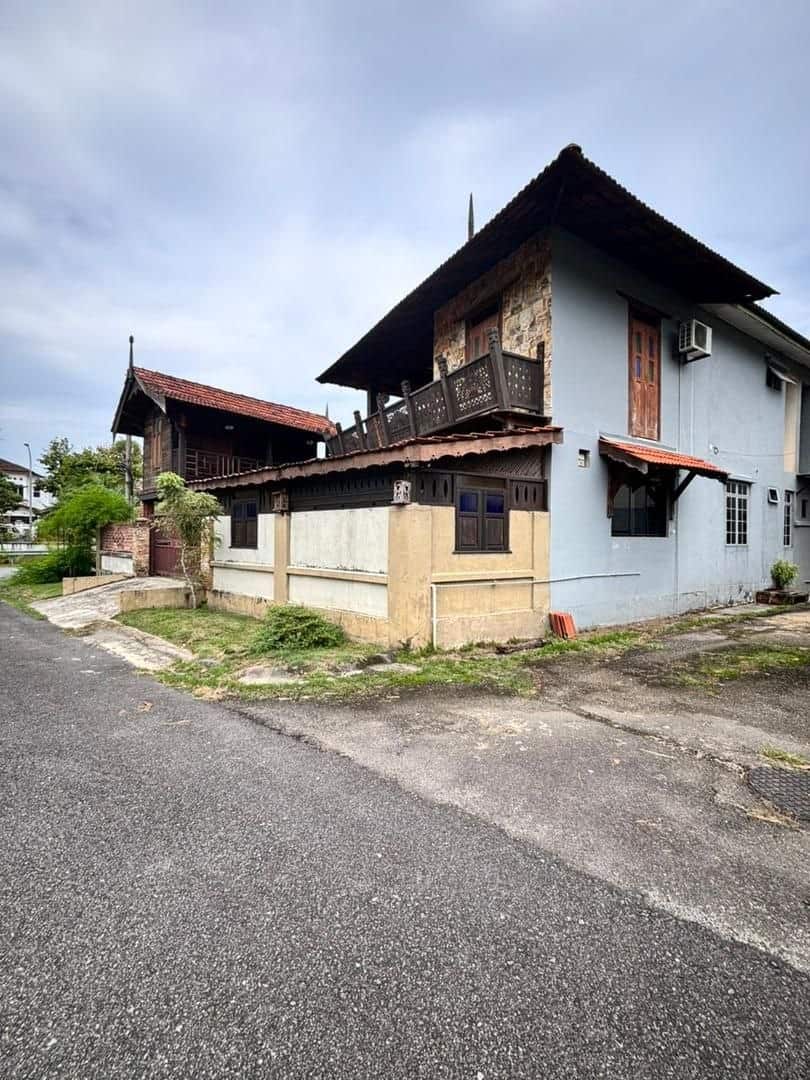 Double Storey Terrace House Jalan Pulai Perdana 9/10 3
