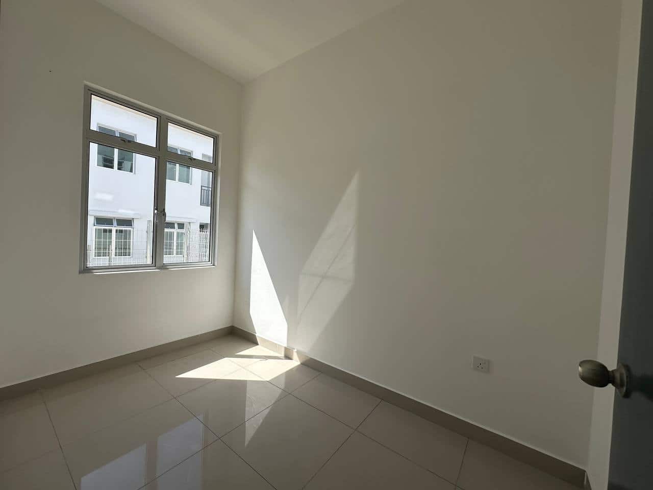 Double Storey Terrace Bandar Dato Onn 7