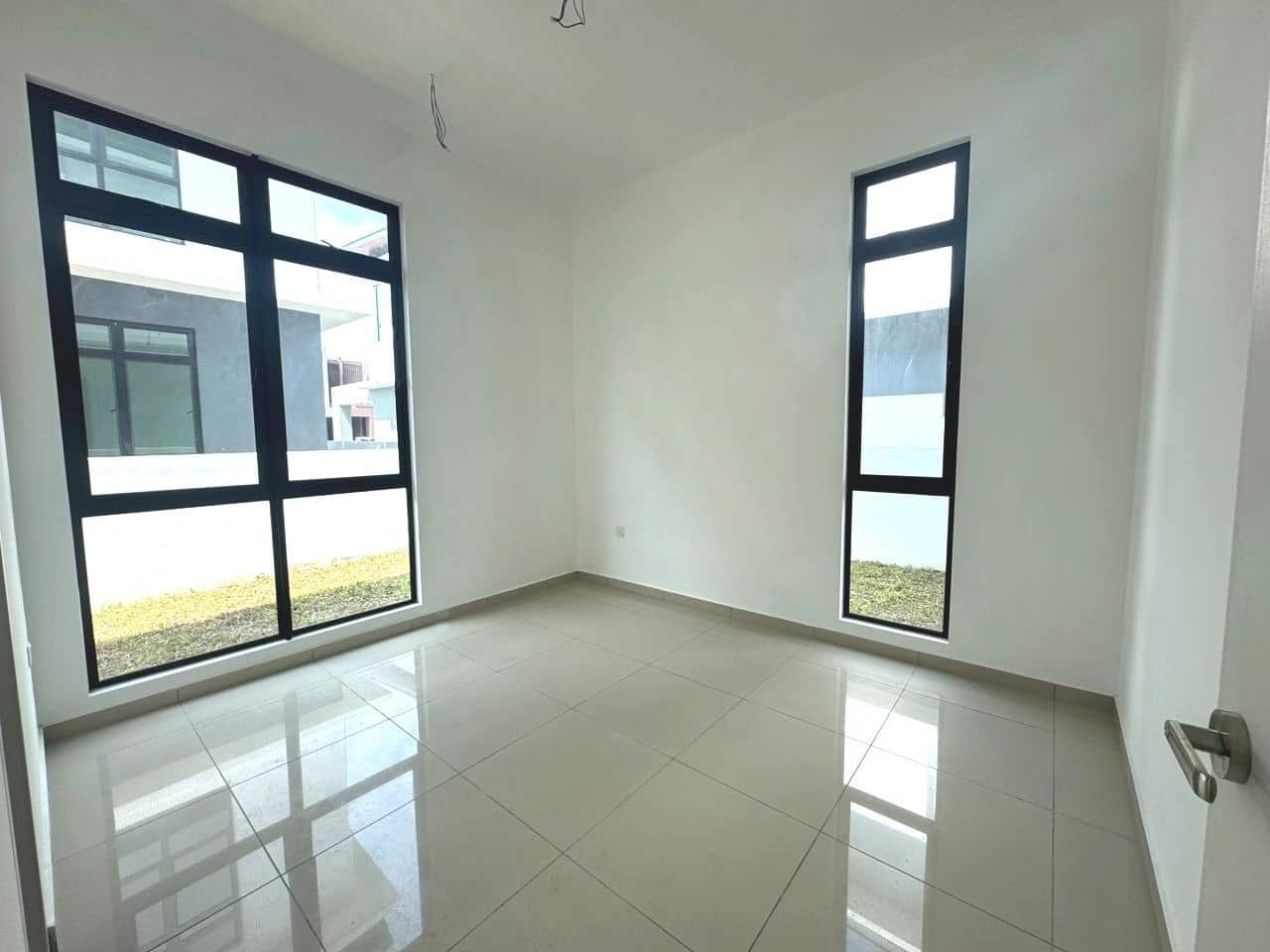 Double Storey Semi Detached Precinct Evora 5