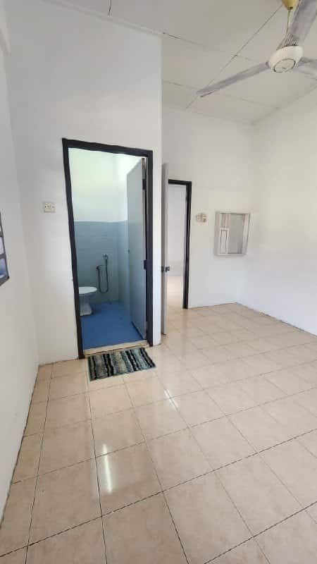 Lavender Park Shoplot Apartment Tmn Sri Putri 7