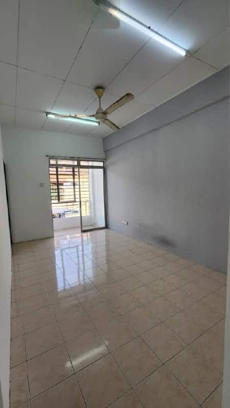 Lavender Park Shoplot Apartment Tmn Sri Putri 3
