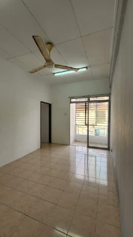 Lavender Park Shoplot Apartment Tmn Sri Putri 4