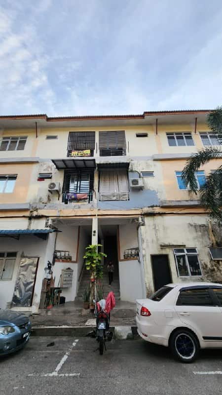Lavender Park Shoplot Apartment Tmn Sri Putri 1