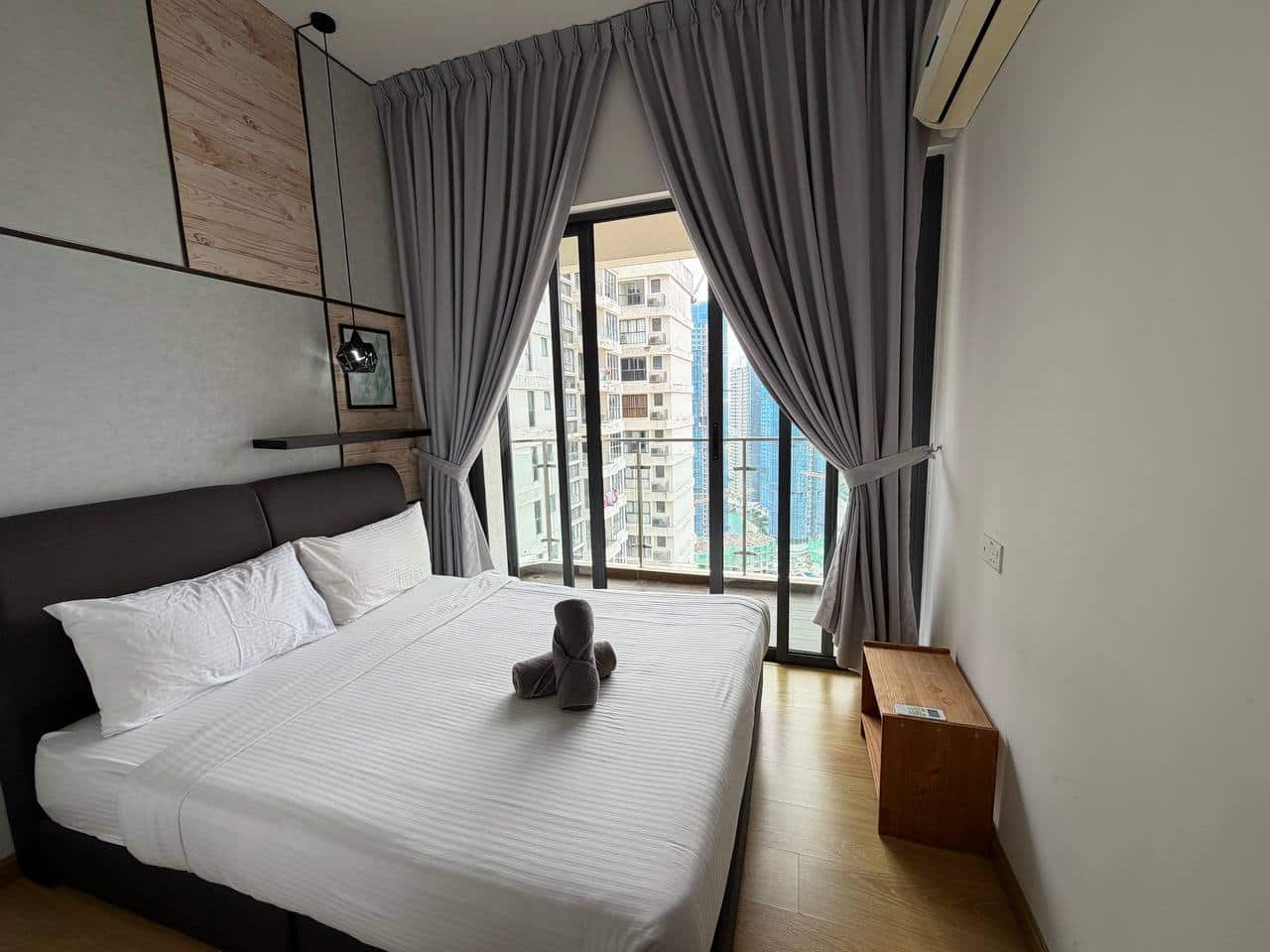 Royal Strand Unit Country Garden Danga Bay 4