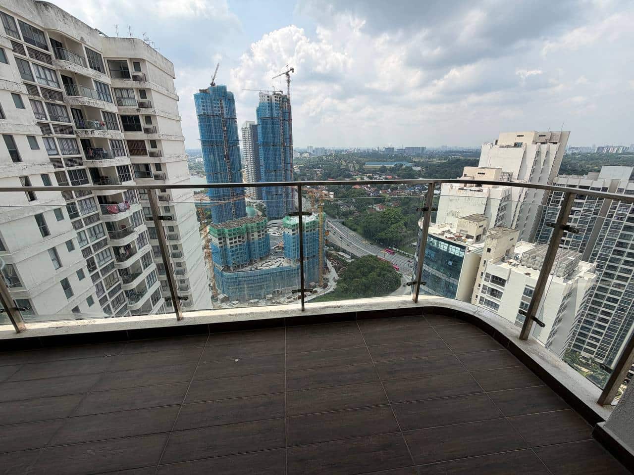 Royal Strand Unit Country Garden Danga Bay 1