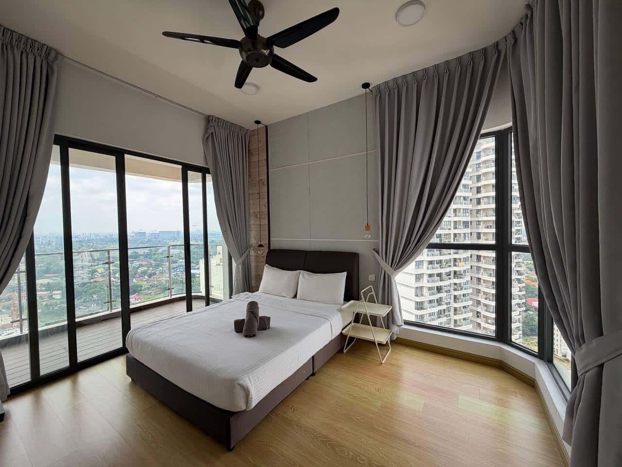 Royal Strand Unit Country Garden Danga Bay 3